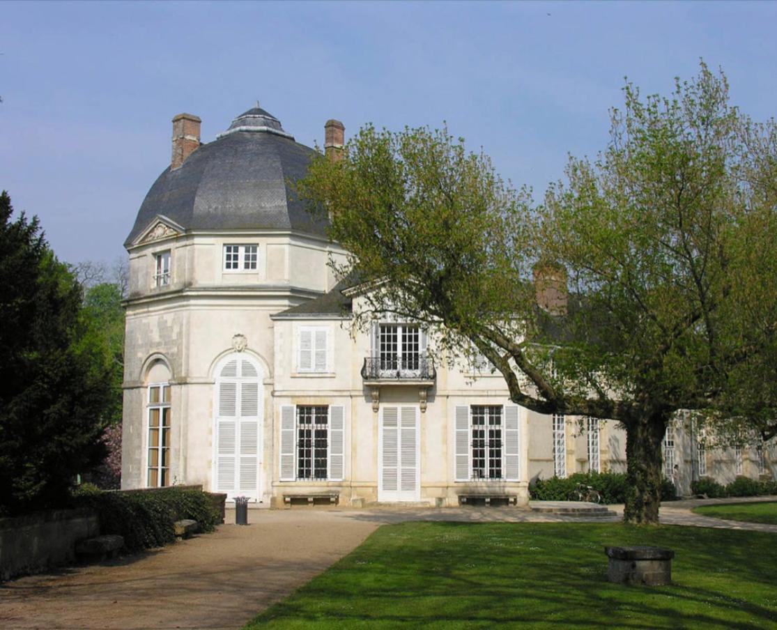 *** Domaine Des Noyers - Proche Centre Ville Châteauneuf-sur-Loire 외부 사진